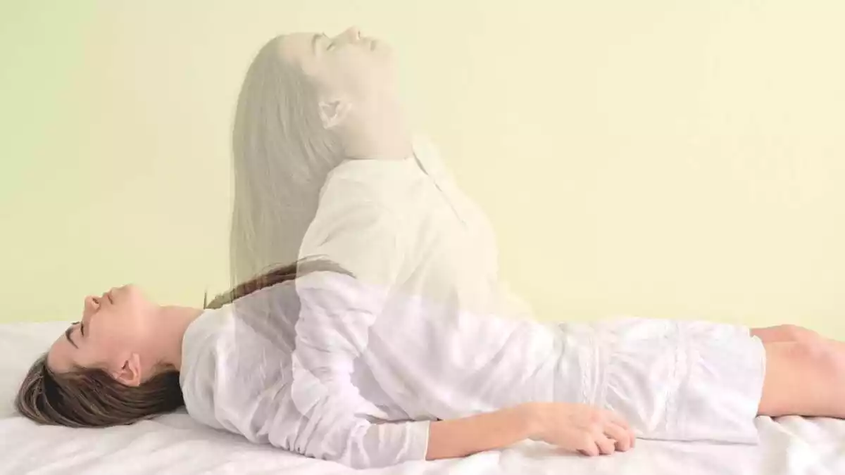 A woman expriencing an astral projection