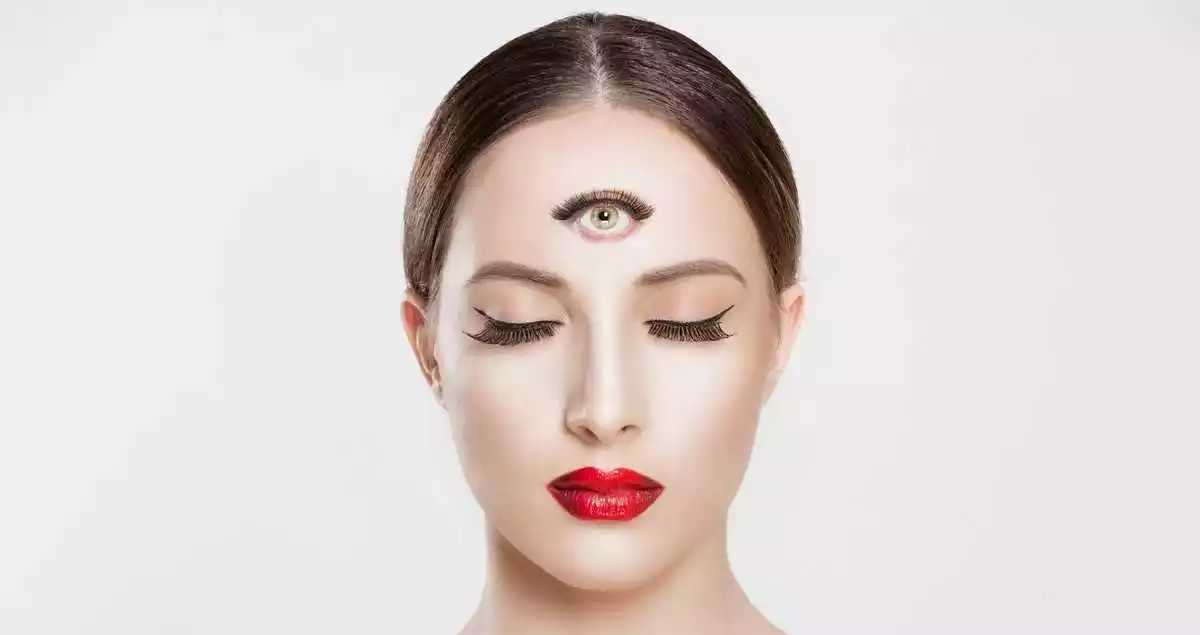 A woman with 3 eyes