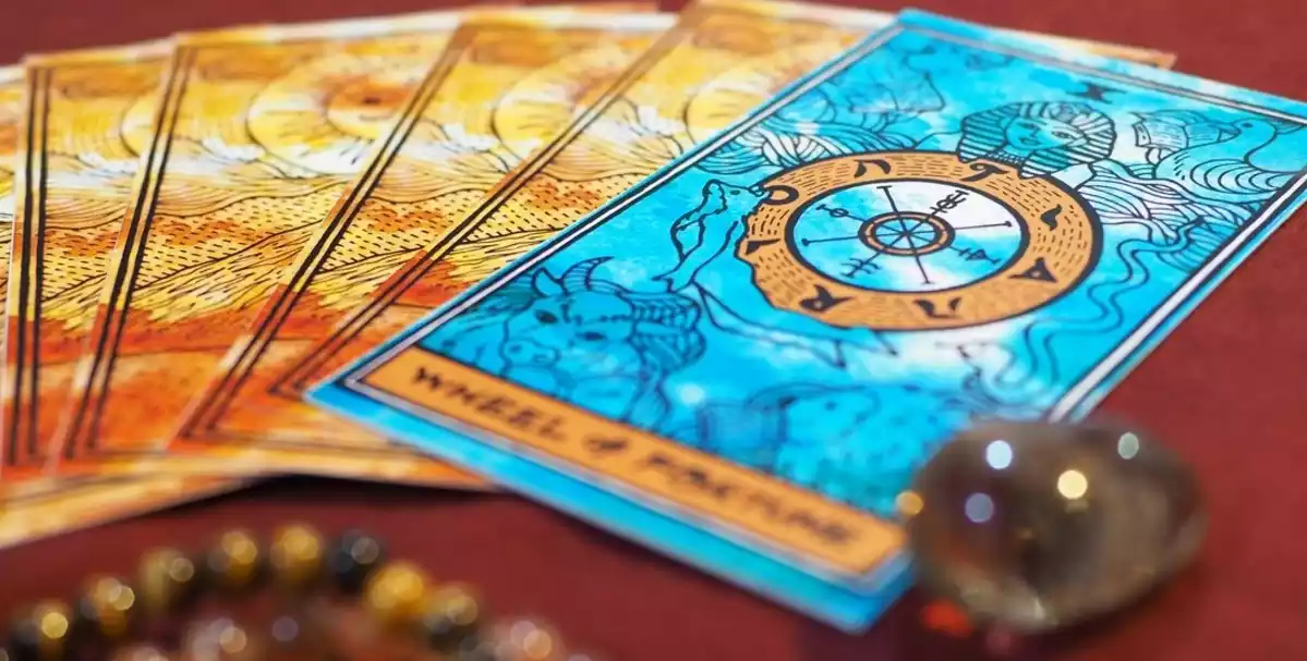 Wheel of fortune tarot card